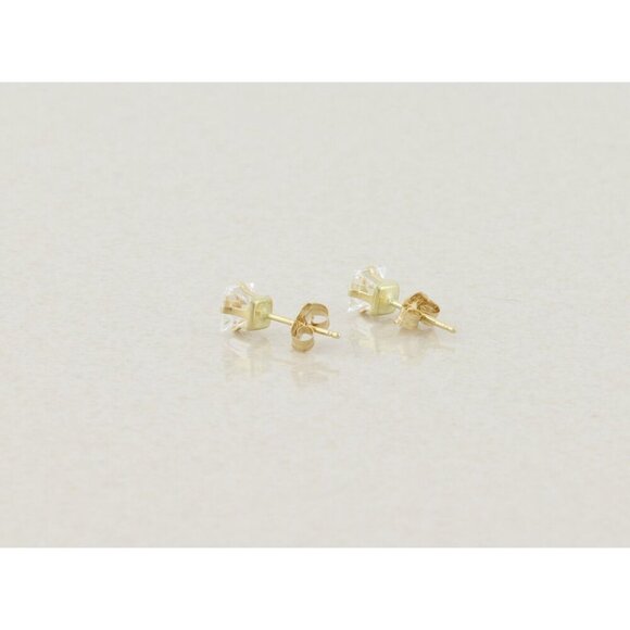 14k Yellow Gold Sparkly CZ Earrings Stud Post 3/16"x 3/16" - Picture 7 of 9